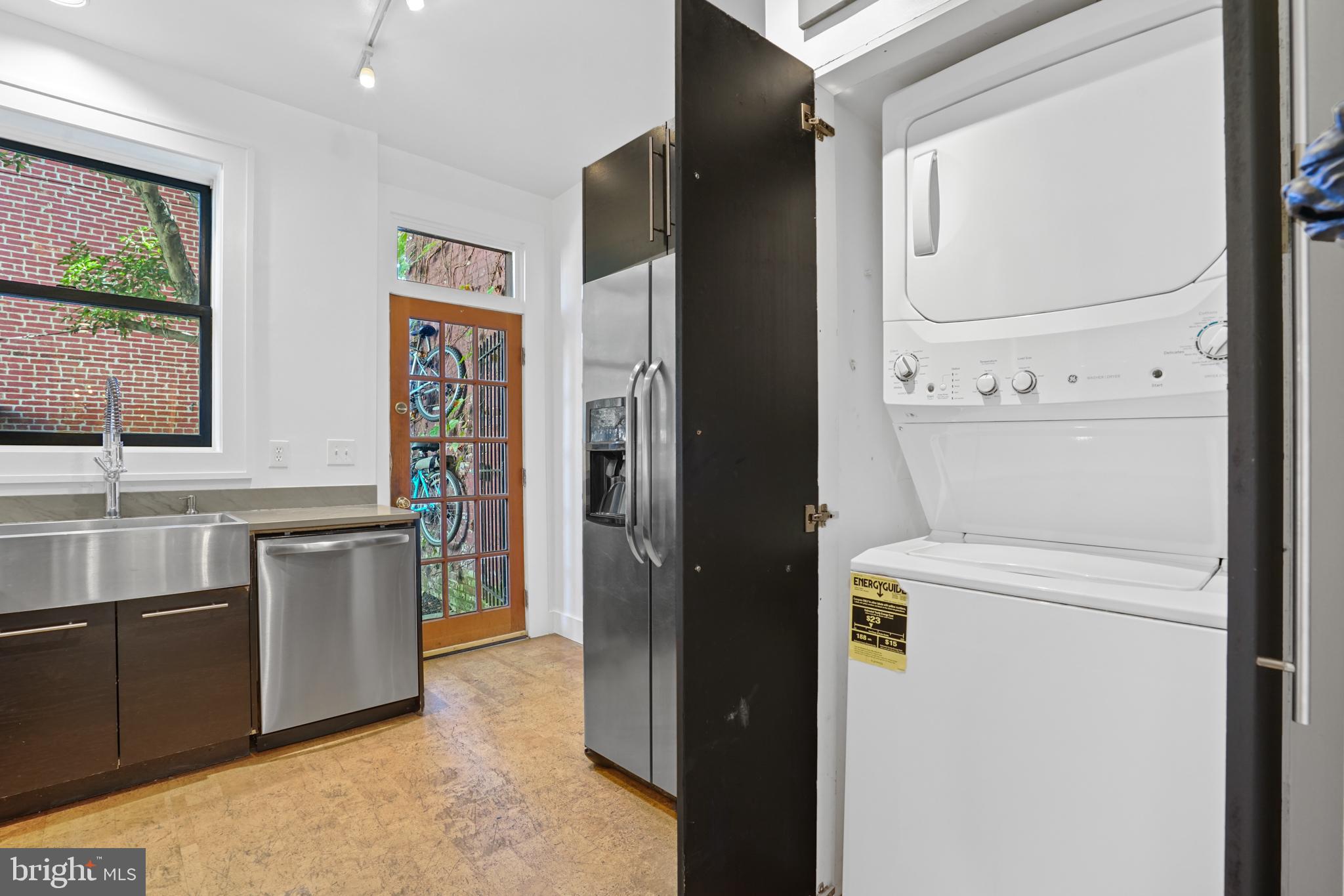 507 6TH STREET NE