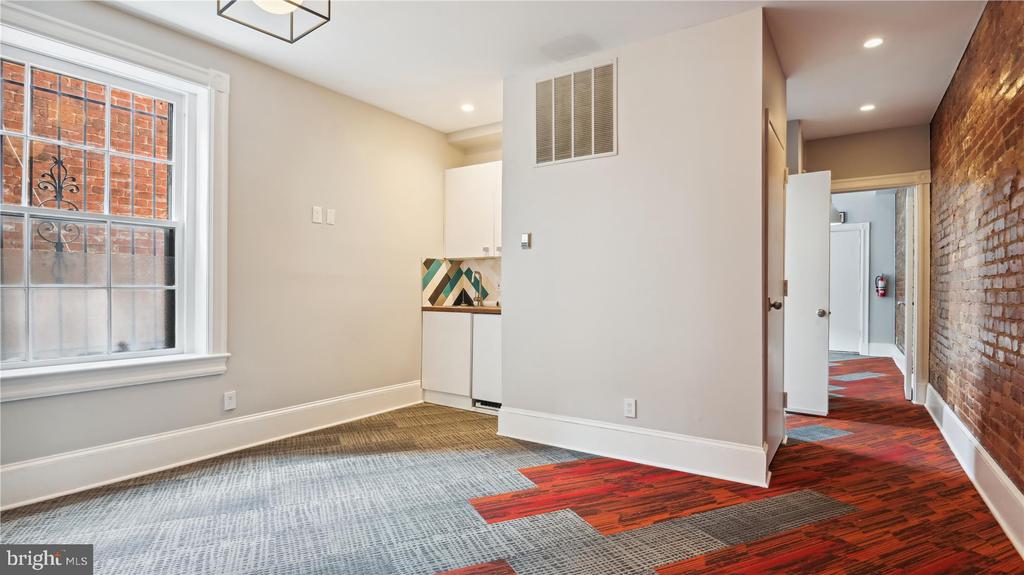 707-709 8TH STREET SE