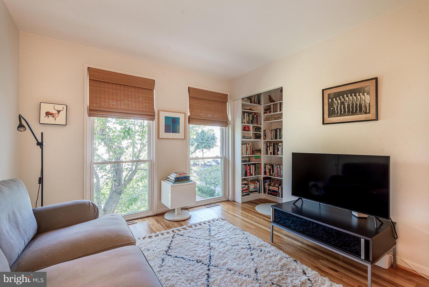 213 G STREET SW Unit: 132