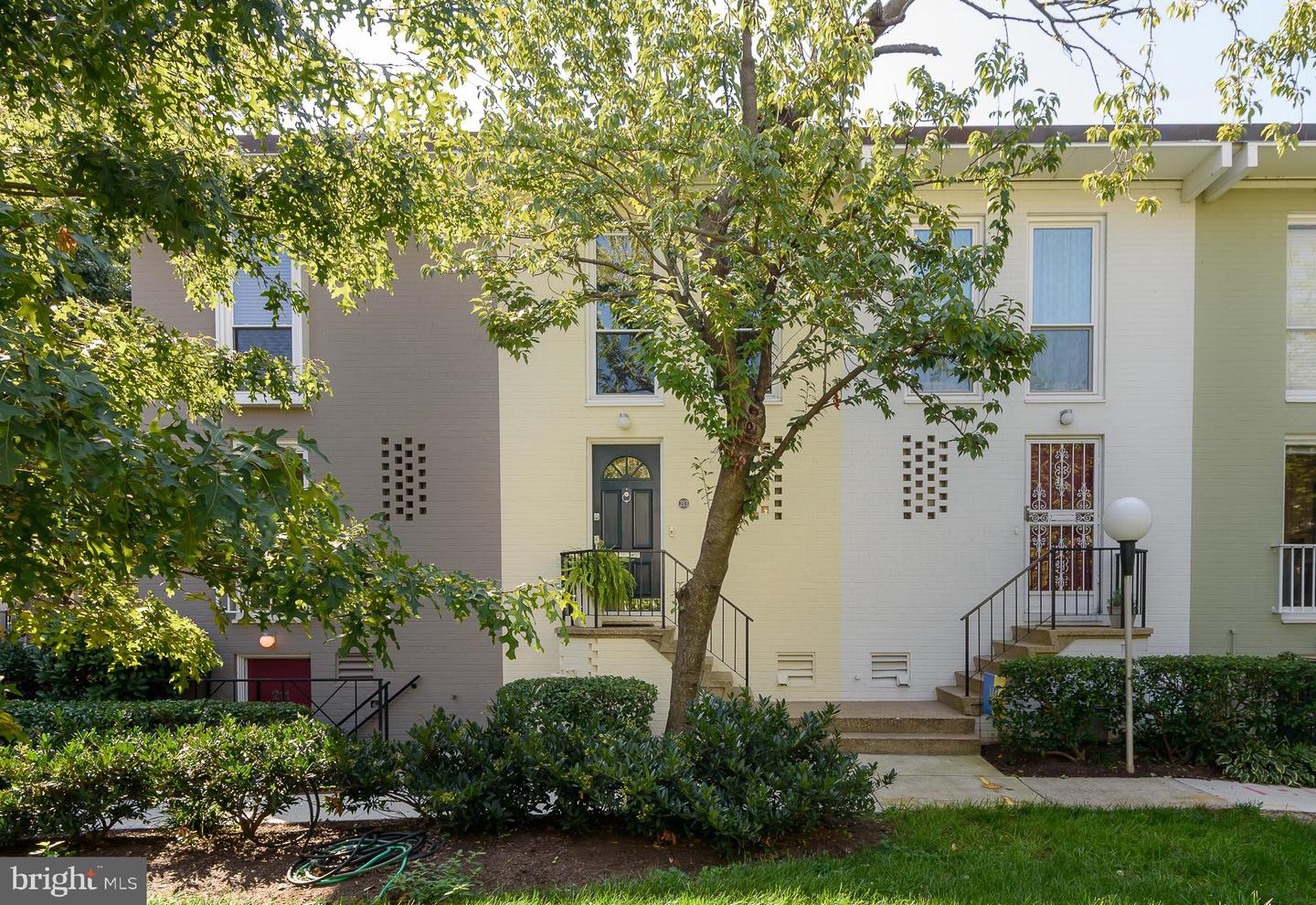 213 G STREET SW Unit: 132