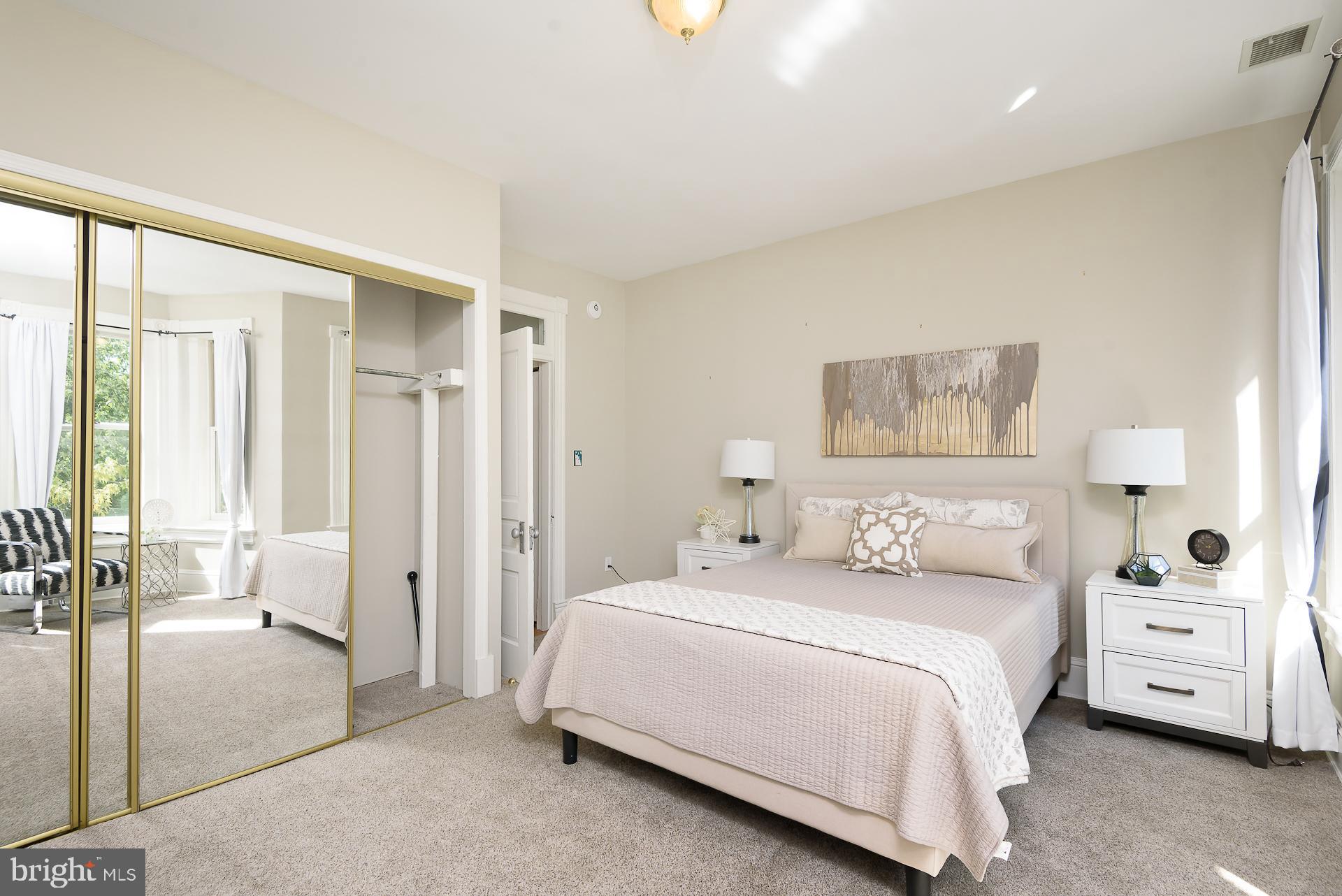 1330 INDEPENDENCE AVENUE SE