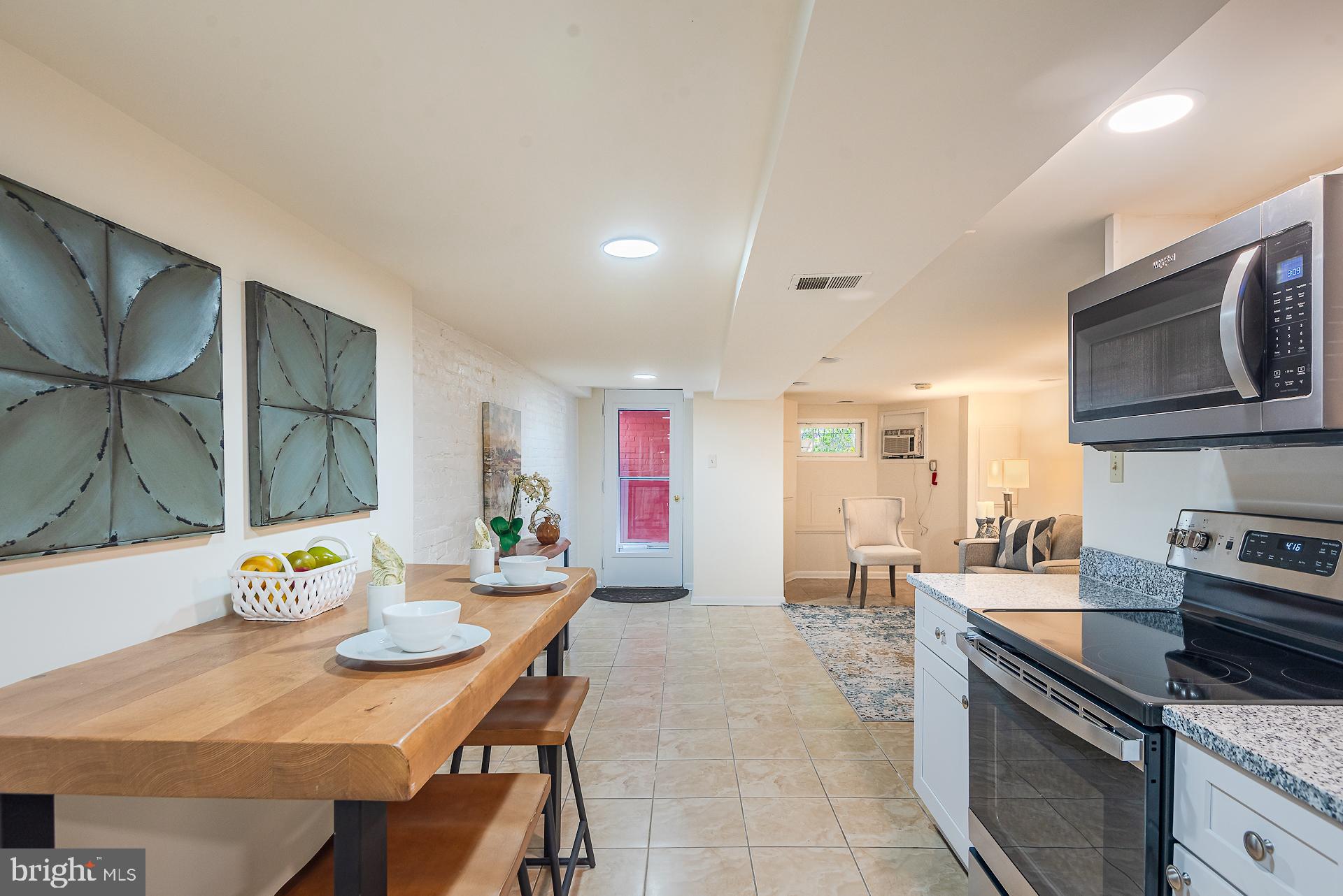 1330 INDEPENDENCE AVENUE SE