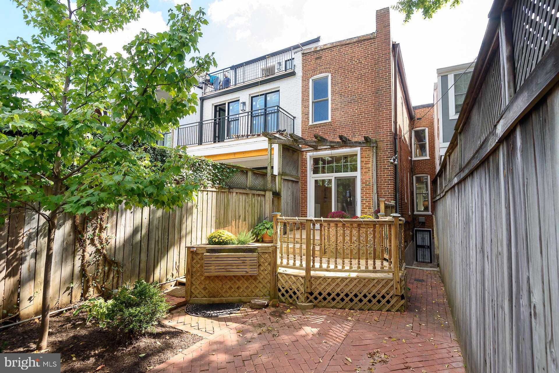 1330 INDEPENDENCE AVENUE SE