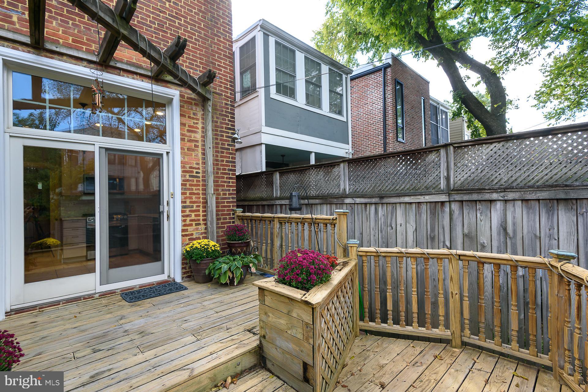 1330 INDEPENDENCE AVENUE SE