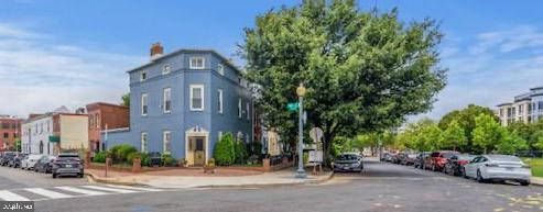 929 POTOMAC AVENUE SE