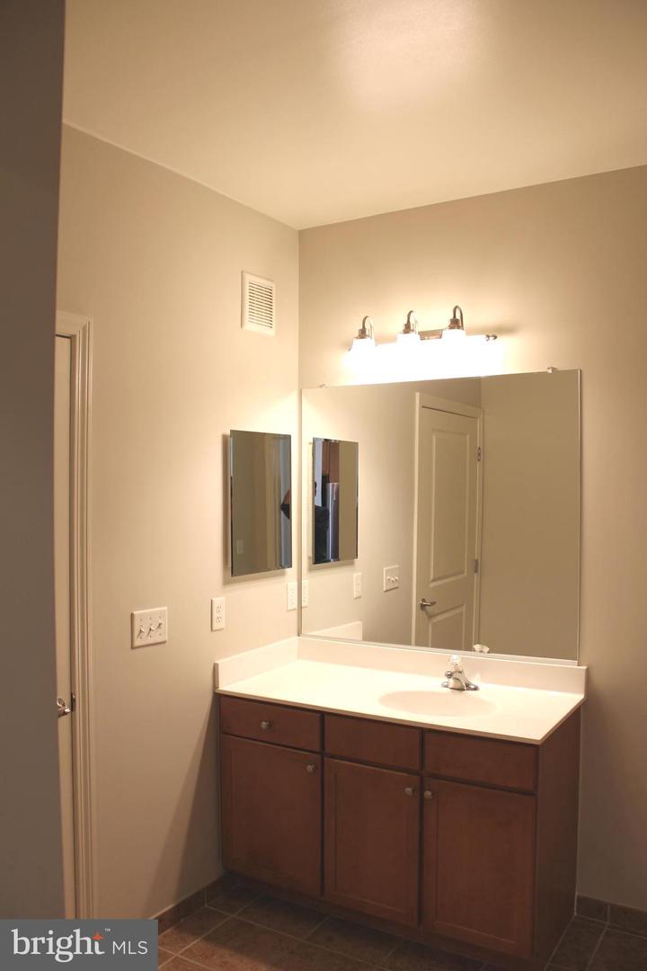 1391 Pennsylvania AVENUE SE Unit: 467