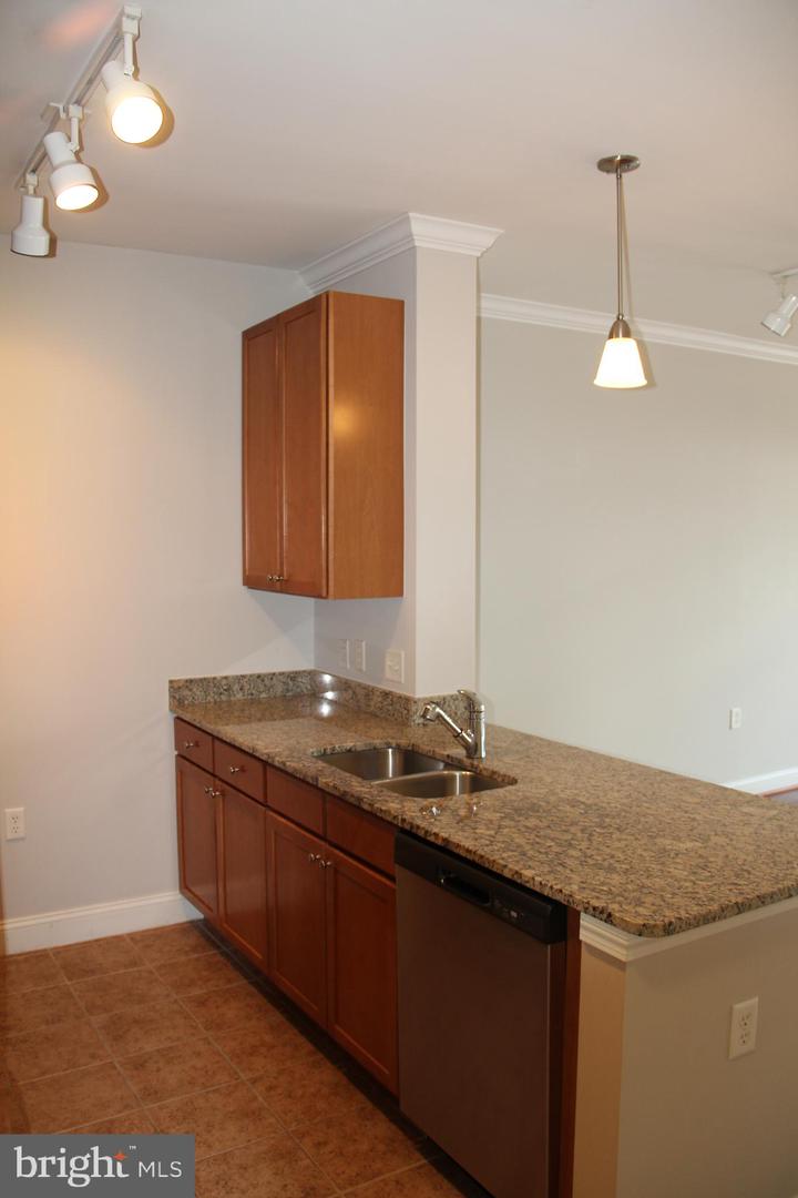 1391 Pennsylvania AVENUE SE Unit: 467