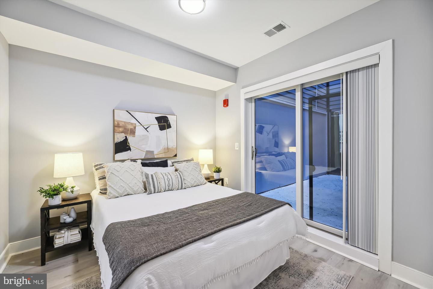 818 Kennedy STREET NW Unit: 3