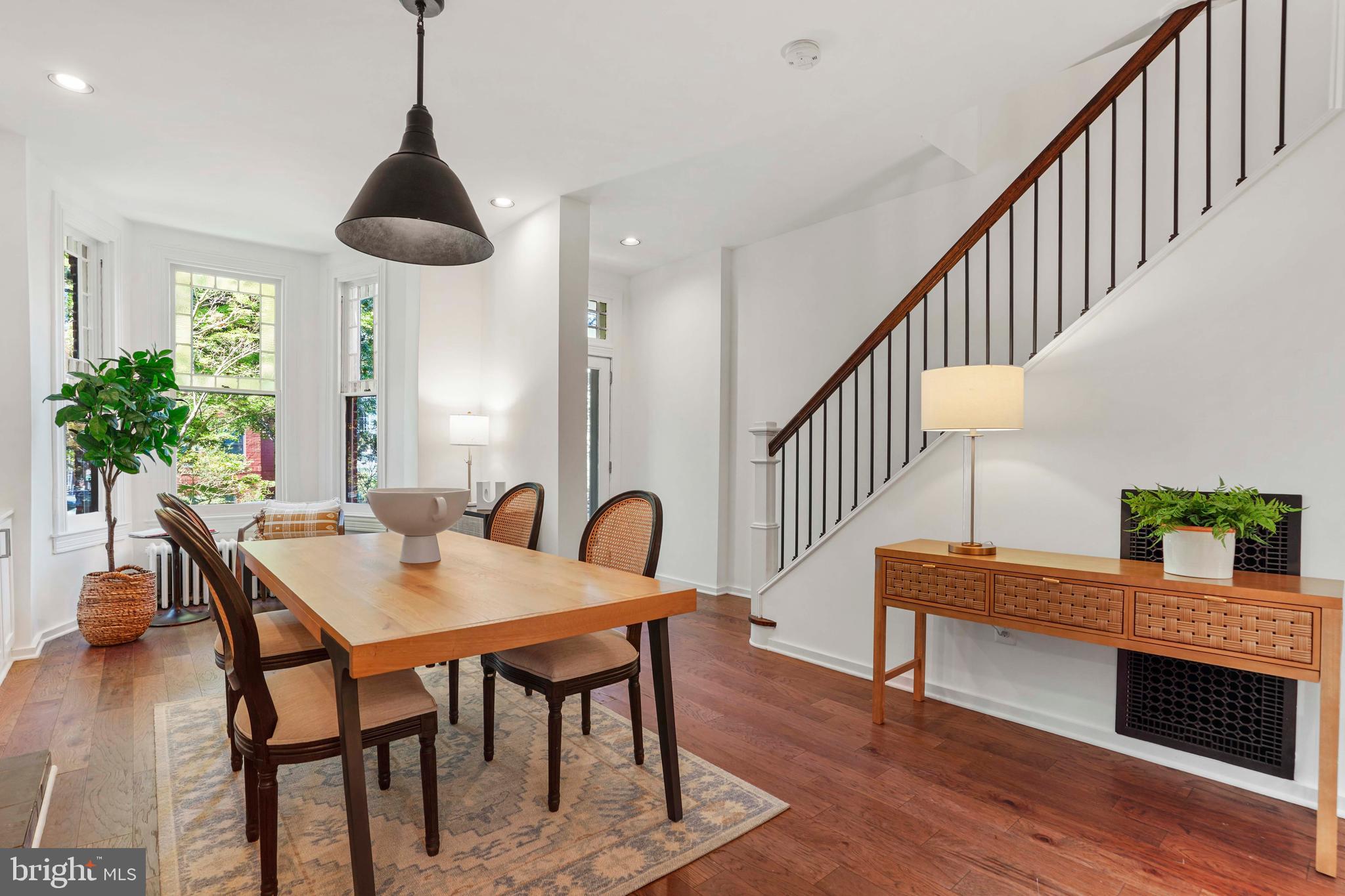 431 3rd STREET NE