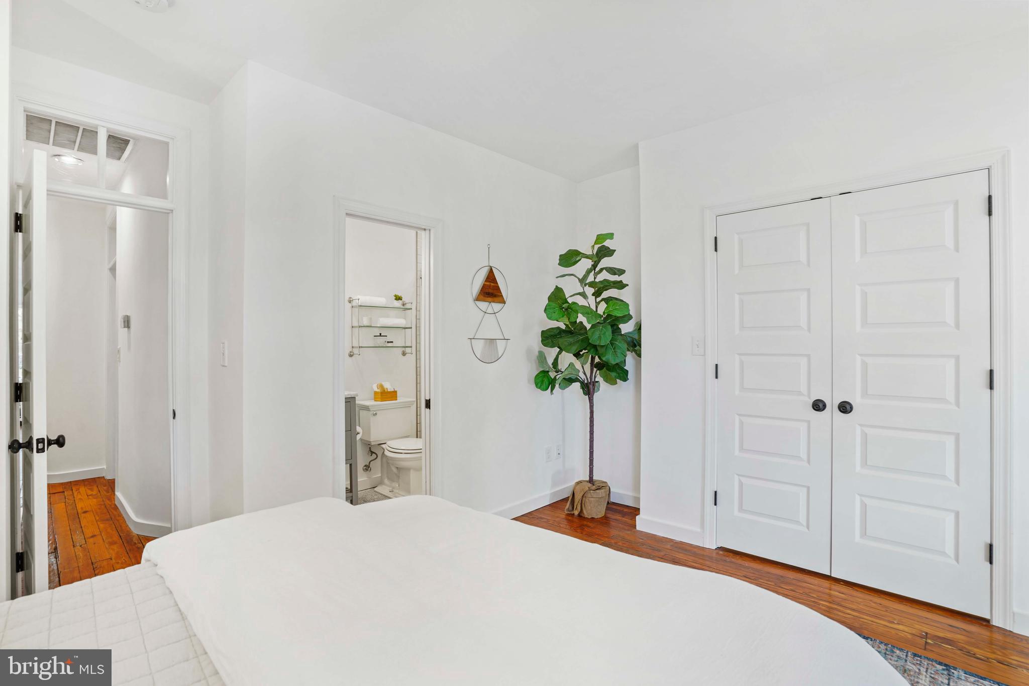 431 3rd STREET NE