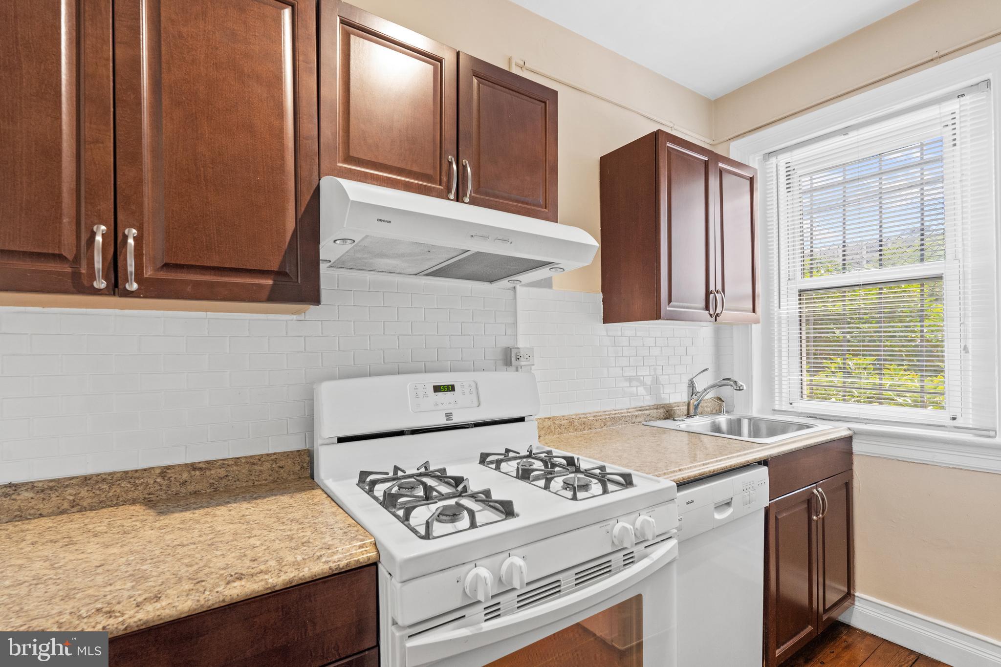 1954 Columbia ROAD NW Unit: 112