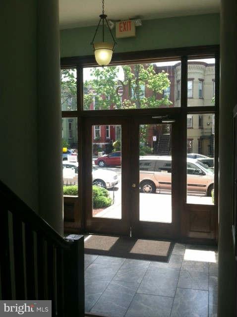 316 F STREET NE Unit: 212