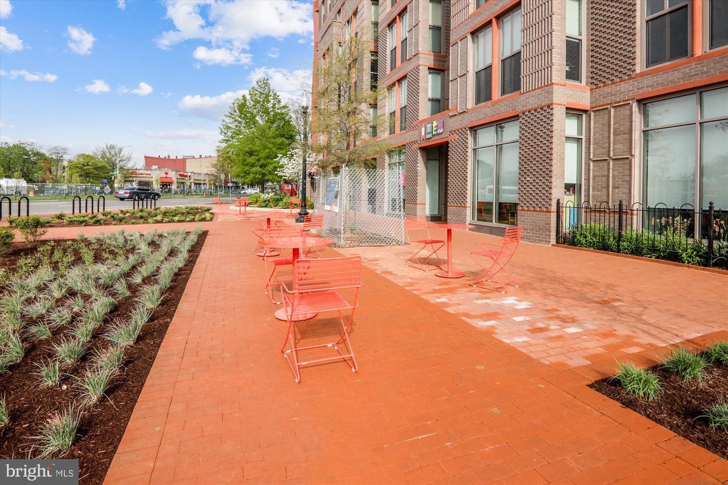 409 G STREET NE
