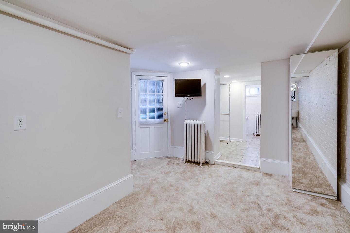 318 North Carolina AVENUE SE Unit: BSMT