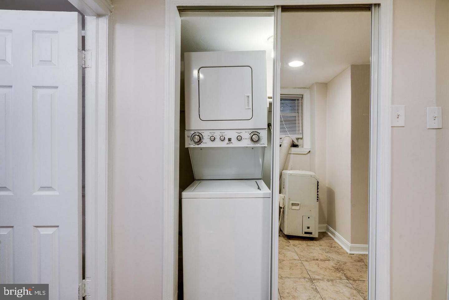 318 North Carolina AVENUE SE Unit: BSMT