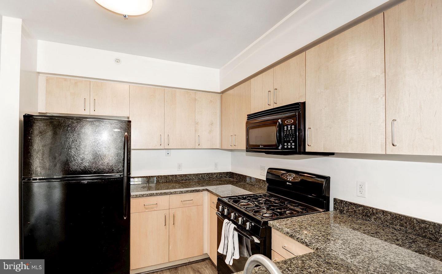 1000 New Jersey AVENUE SE Unit: 716