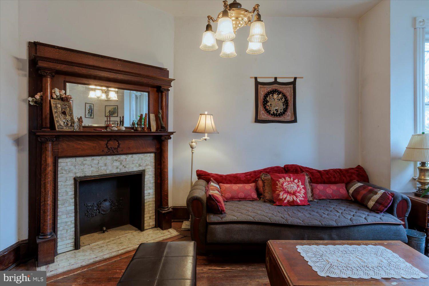 105 8th STREET SE