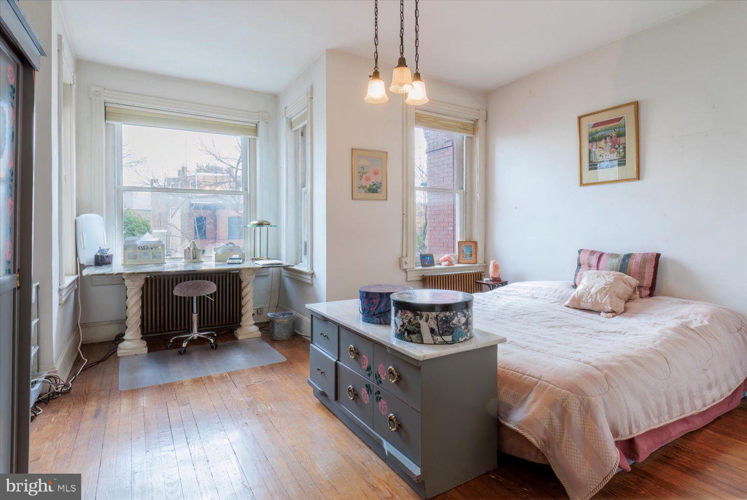105 8th STREET SE
