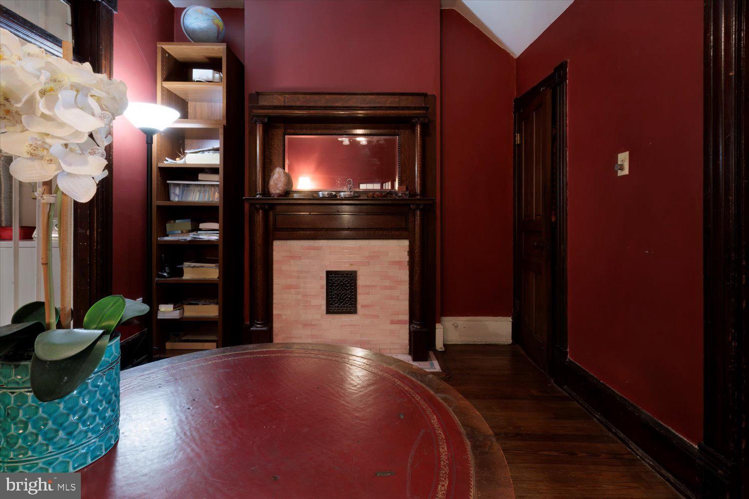 105 8th STREET SE