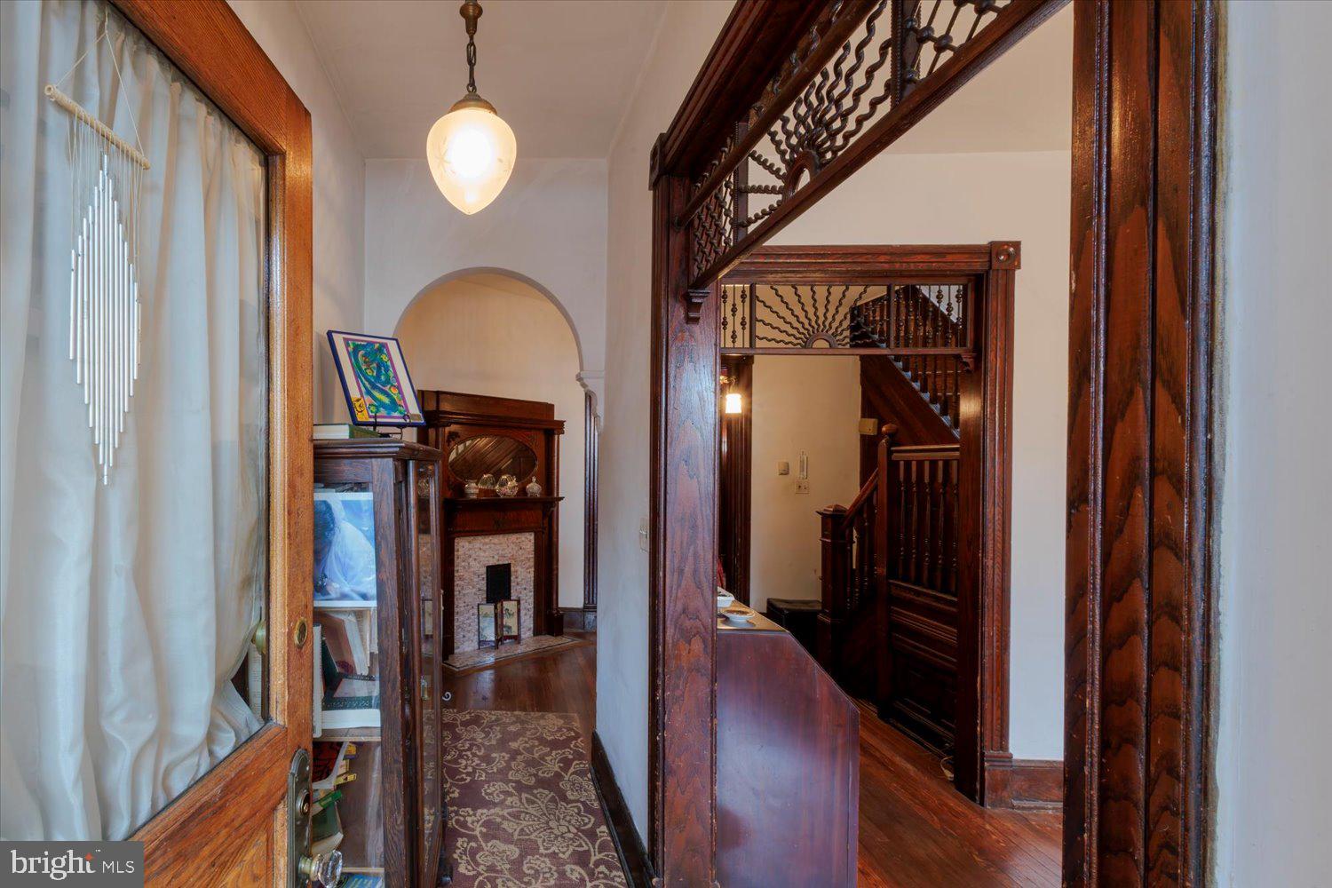 105 8th STREET SE