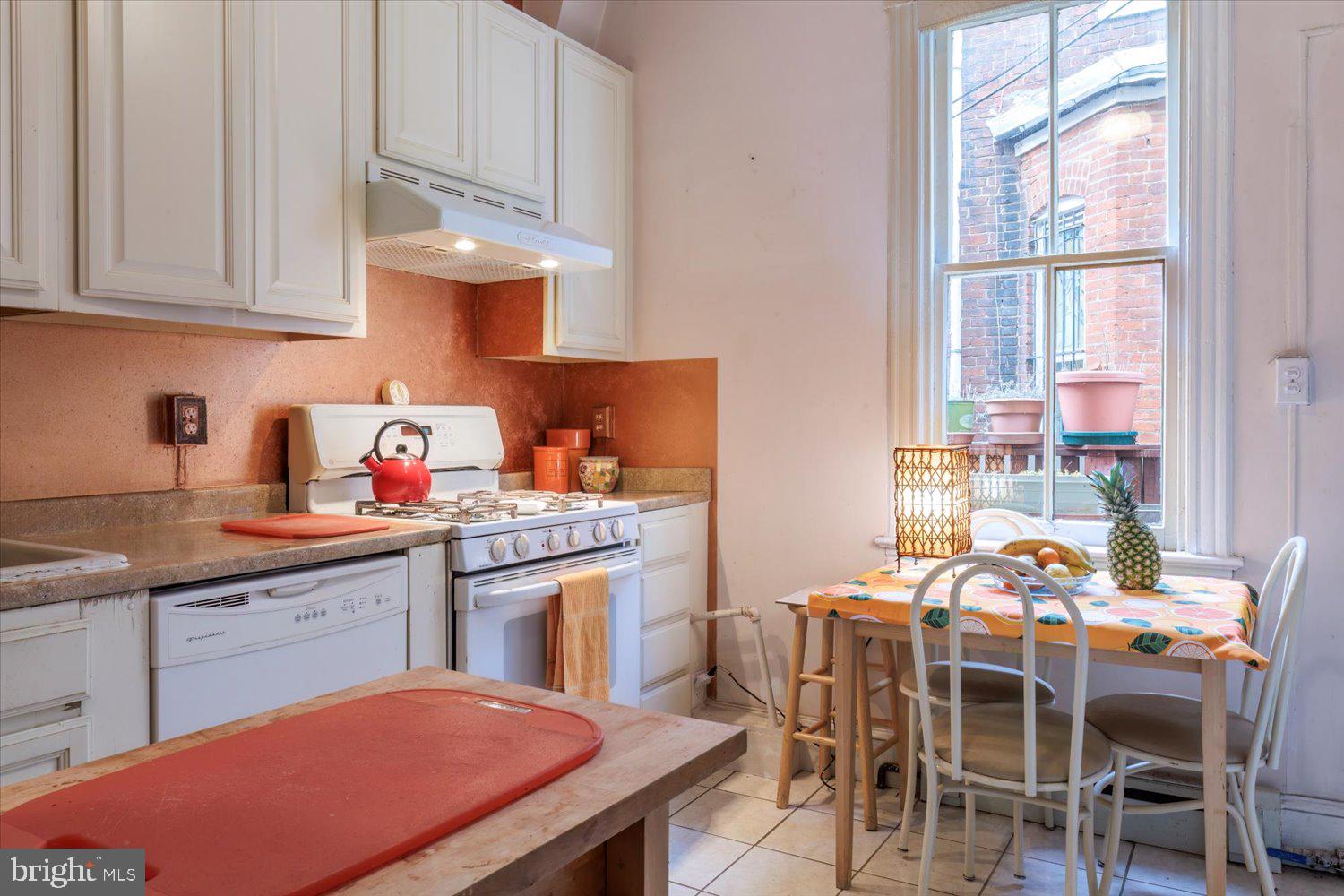 105 8th STREET SE