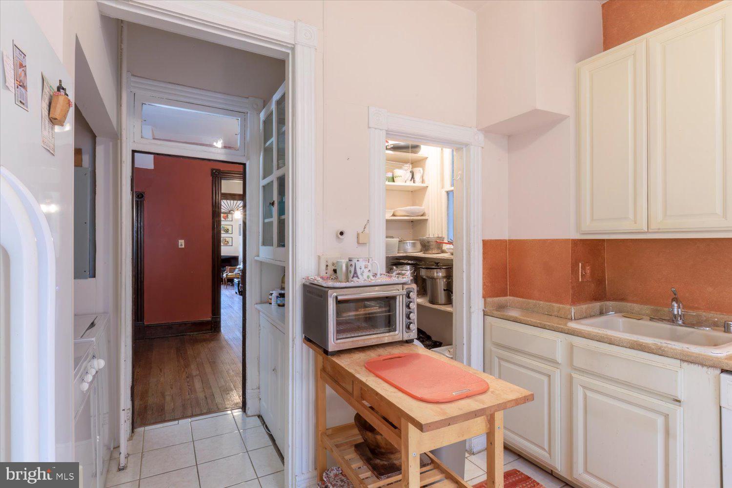 105 8th STREET SE