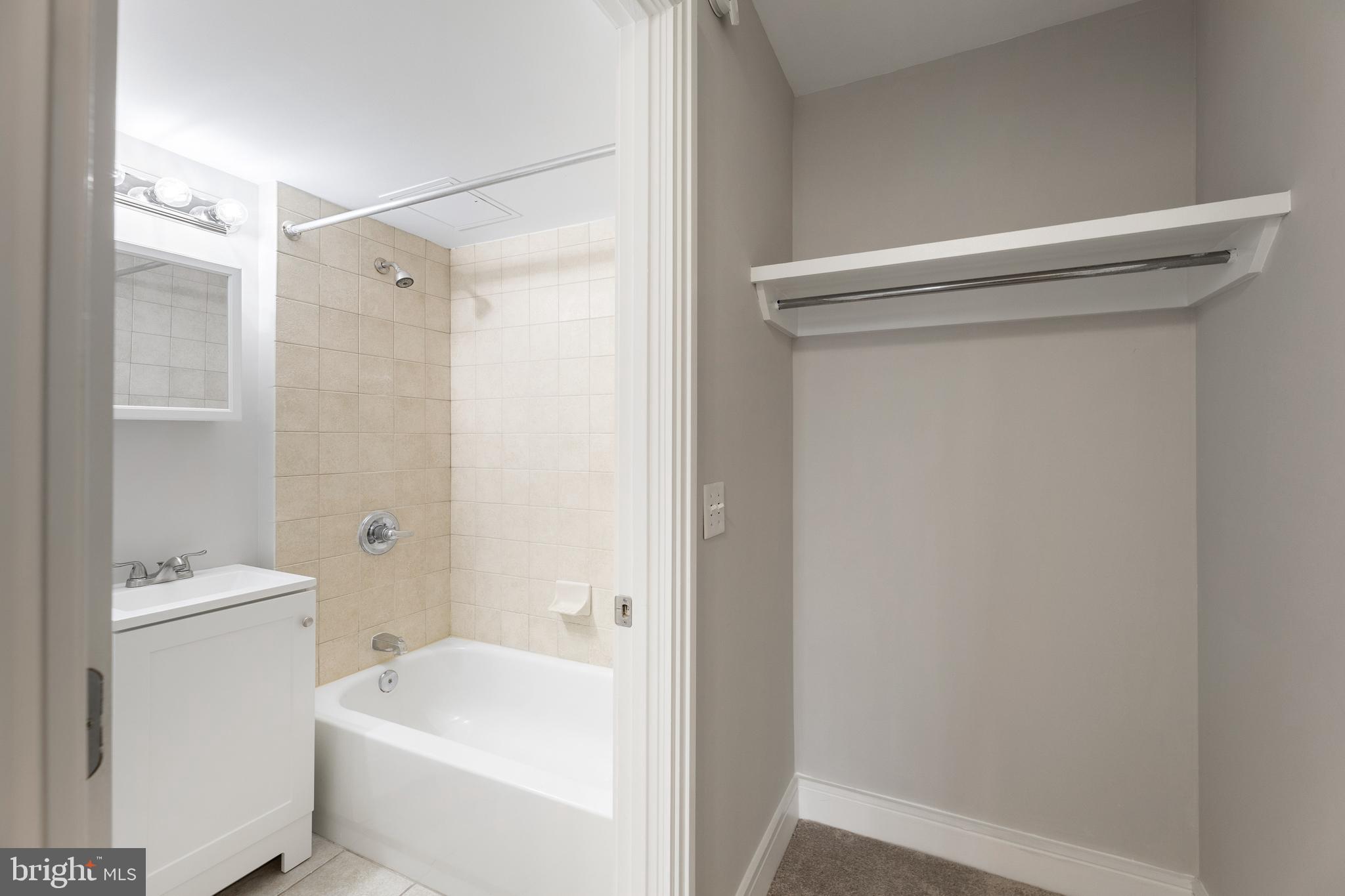 800 4th STREET SW Unit: N722