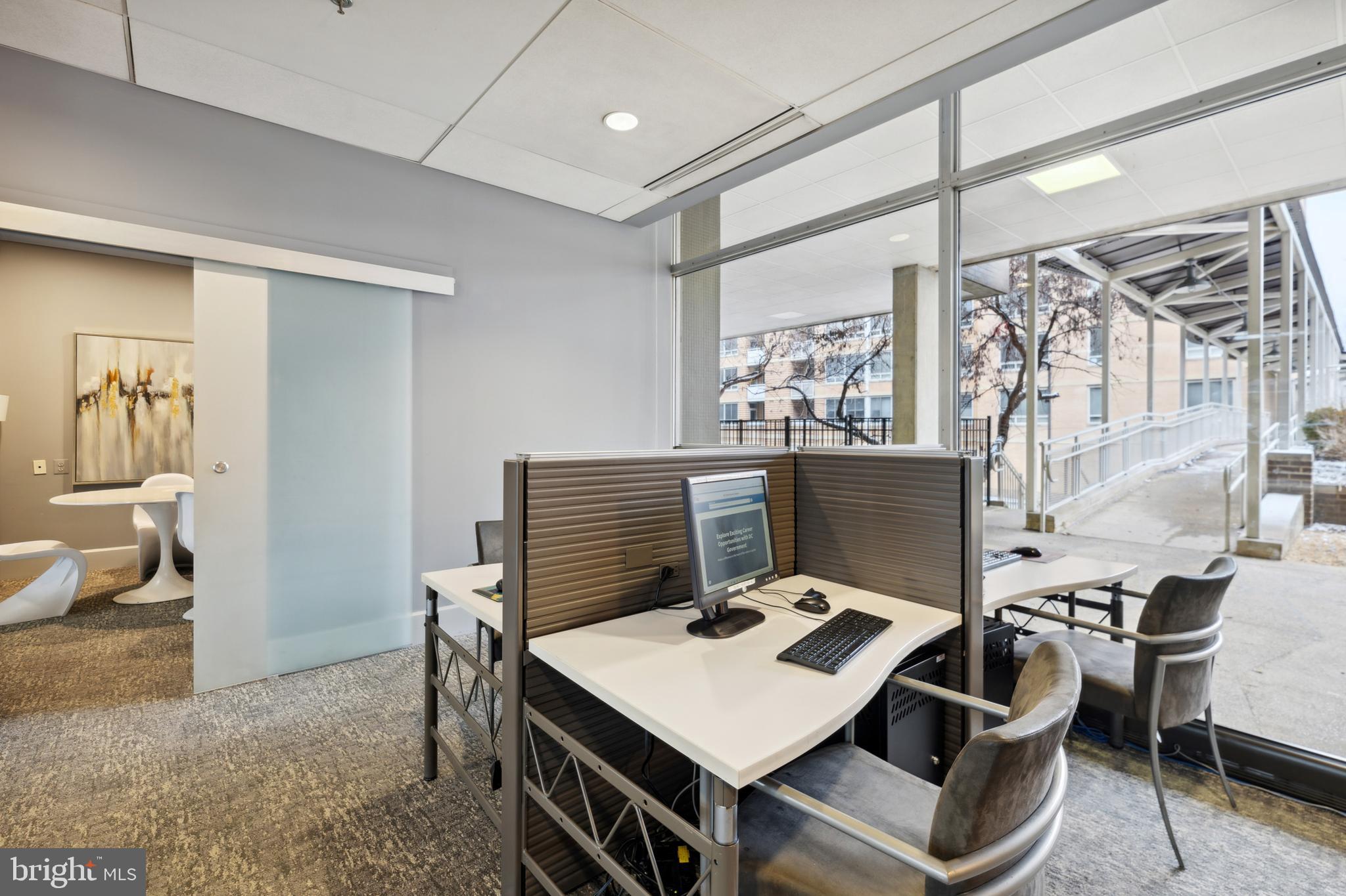 800 4th STREET SW Unit: N722