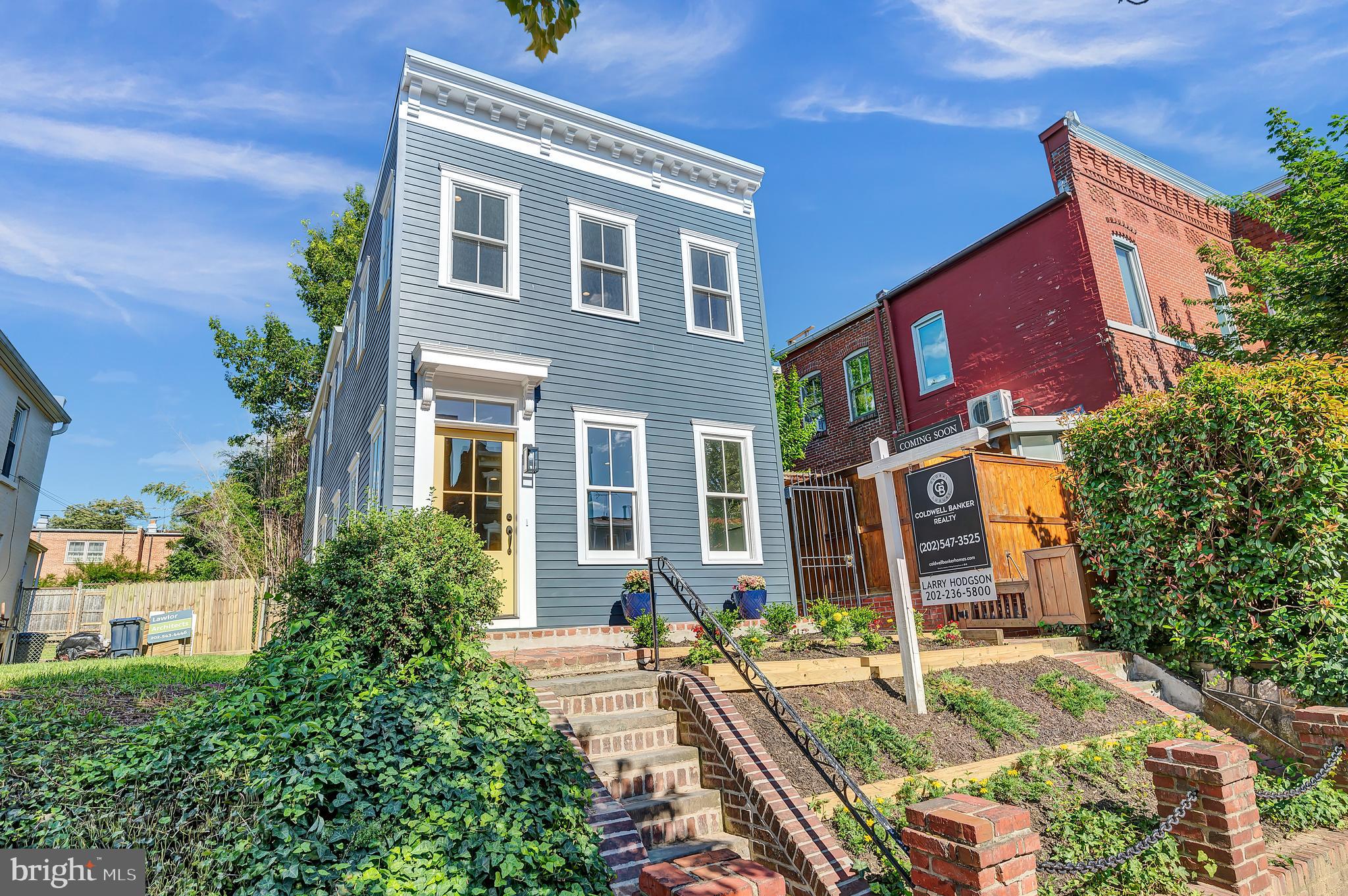 420 4th Street SE