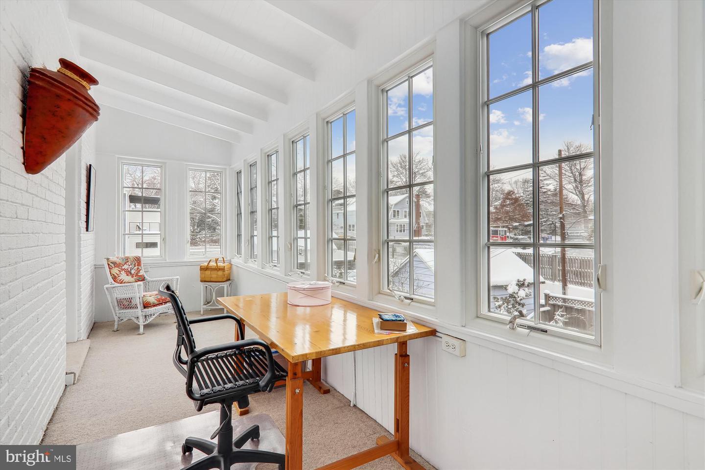 3821 Livingston STREET NW