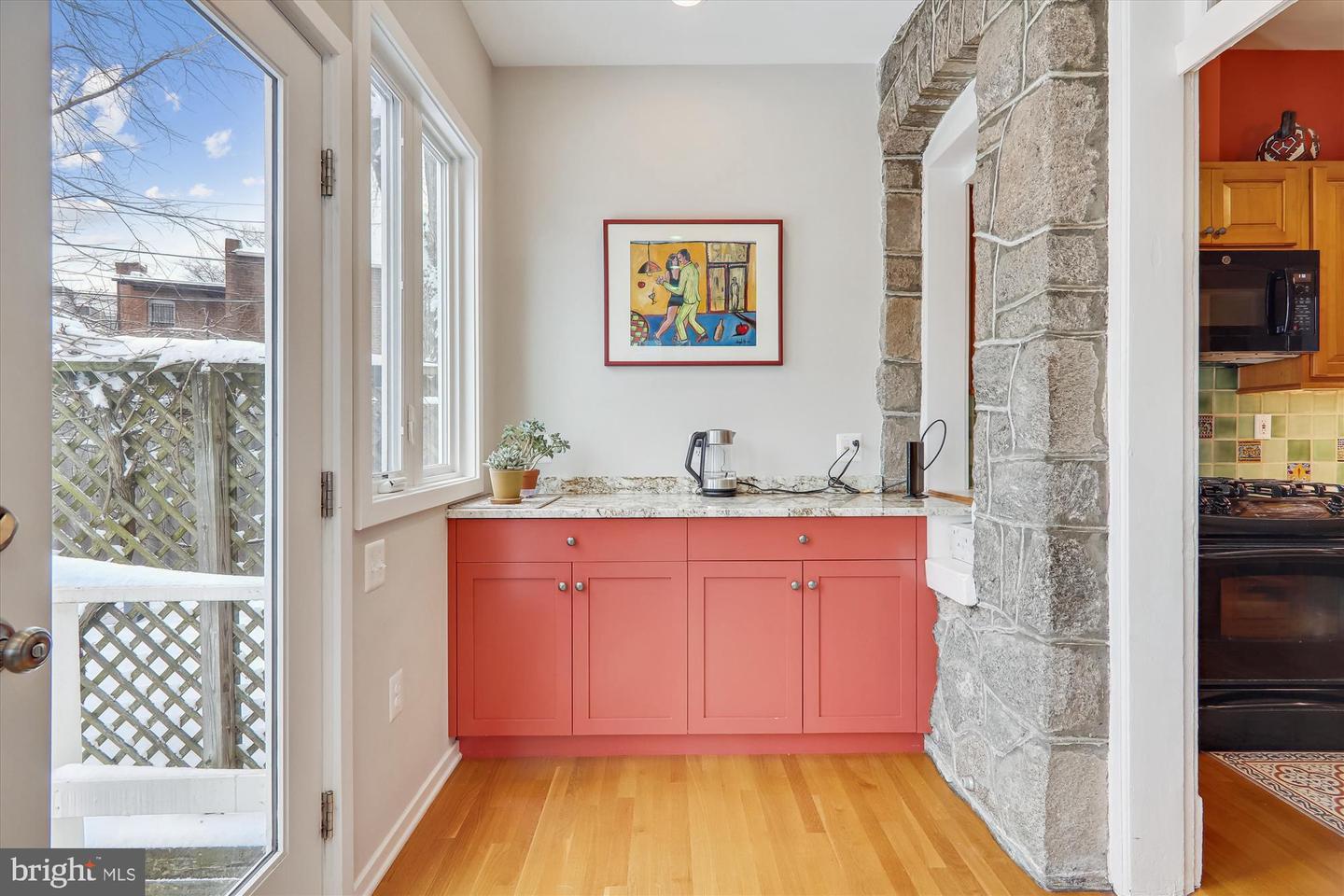 3821 Livingston STREET NW