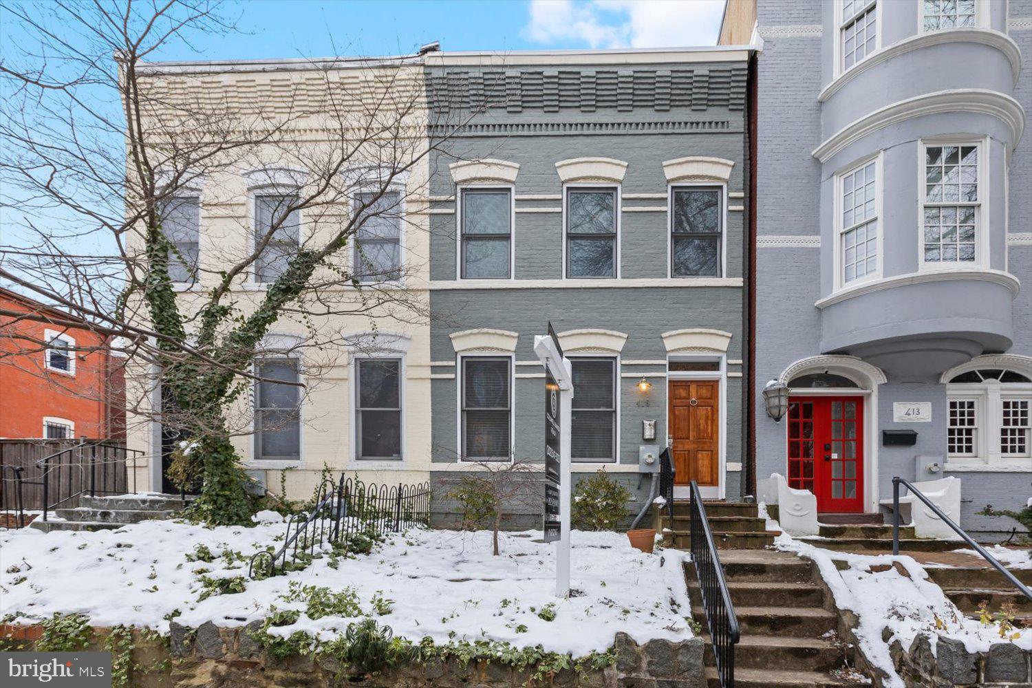 415 E E STREET NE