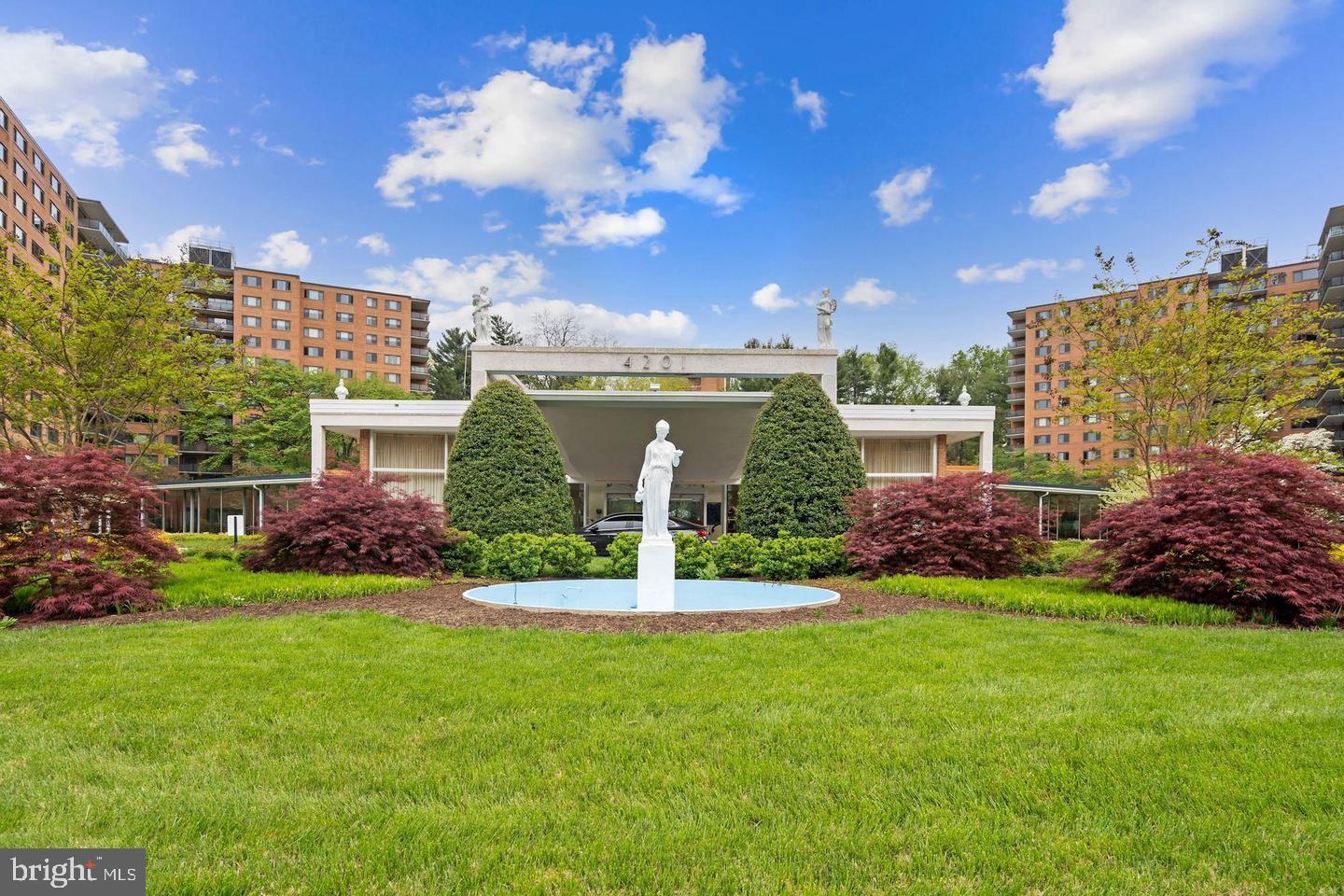 4201 Cathedral Avenue NW Unit: 318W