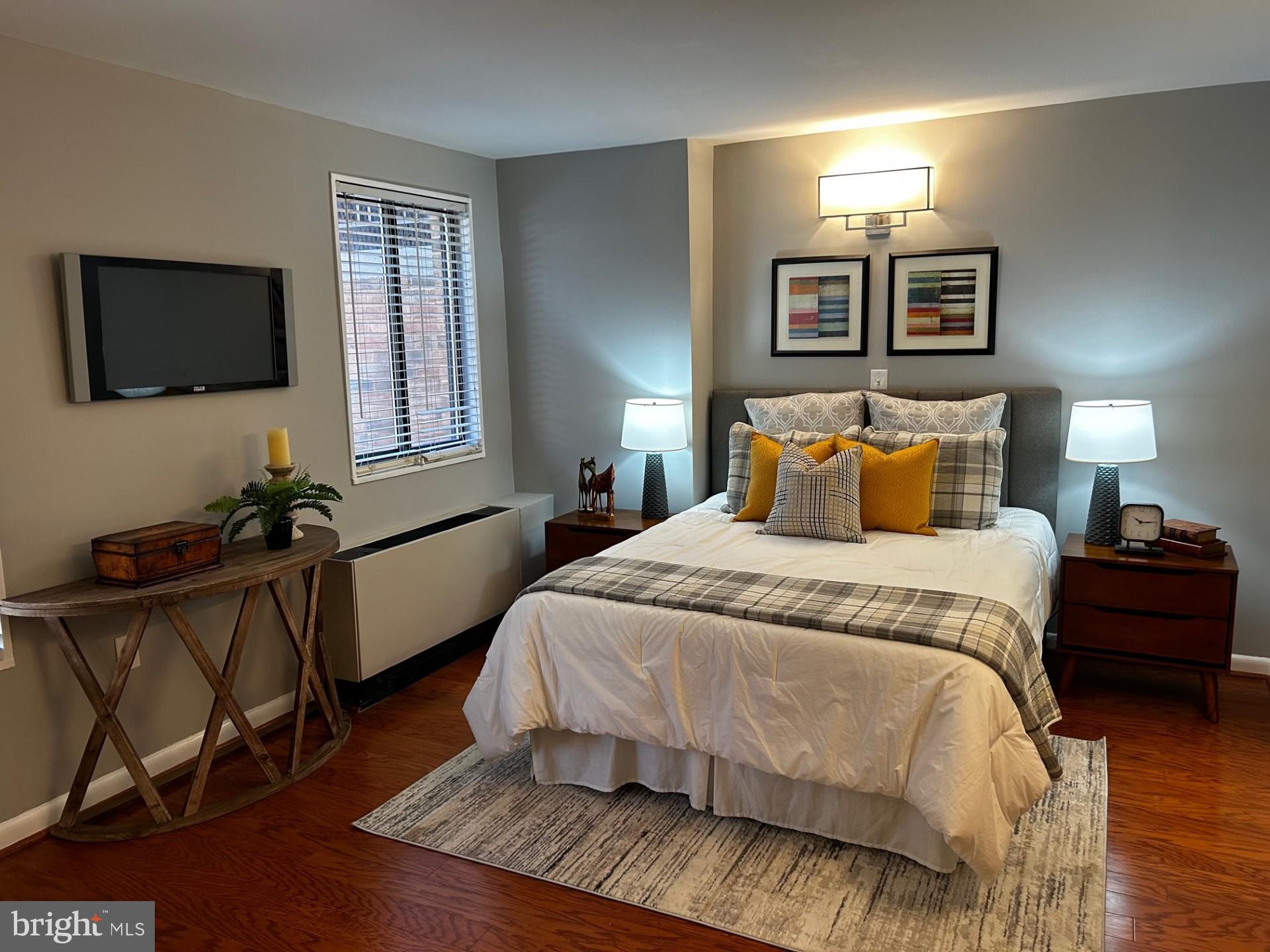 1718 P St NW #T19