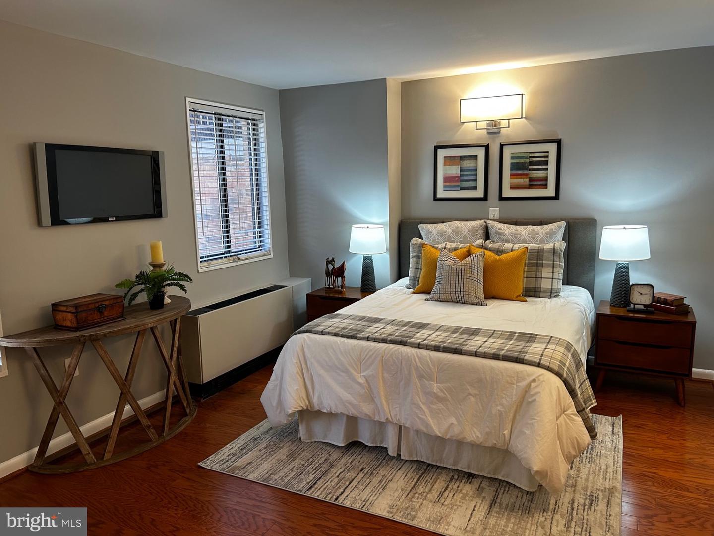 1718 P St NW #T19