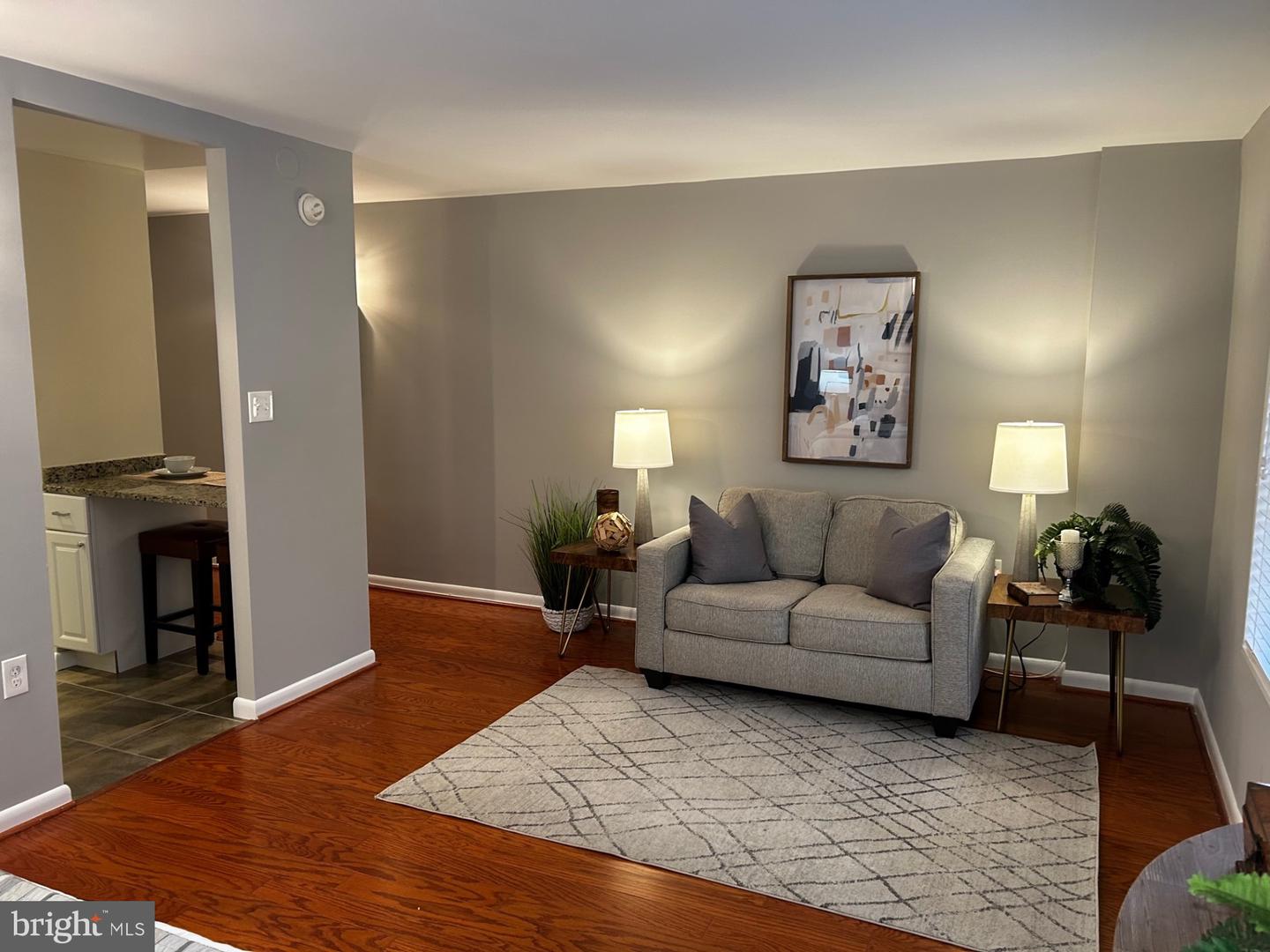 1718 P St NW #T19