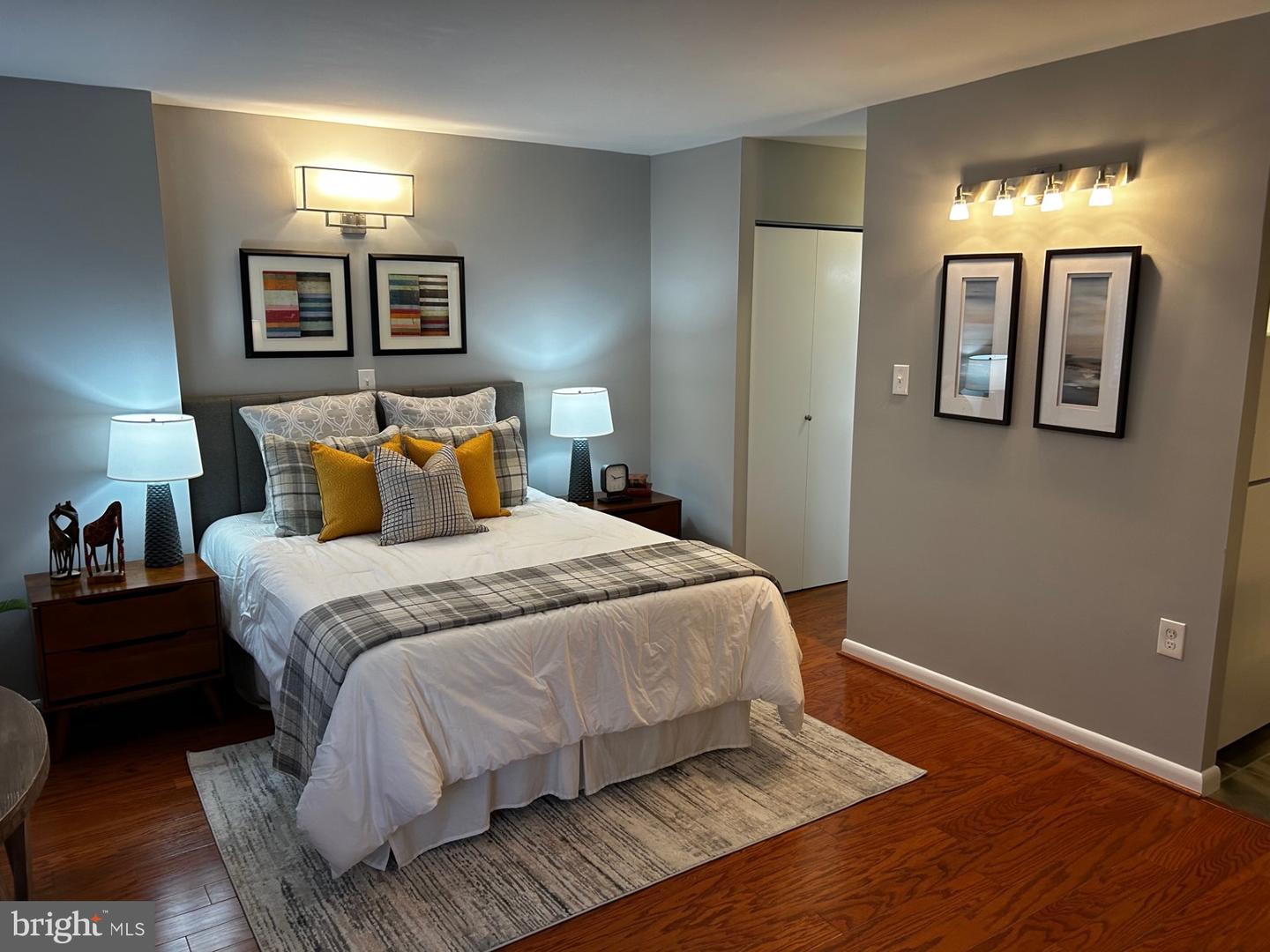 1718 P St NW #T19