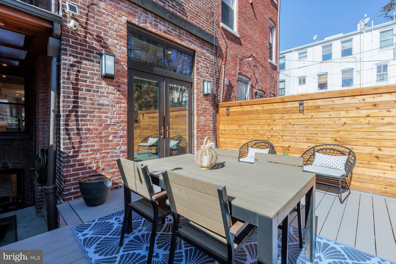 123 5th St NE