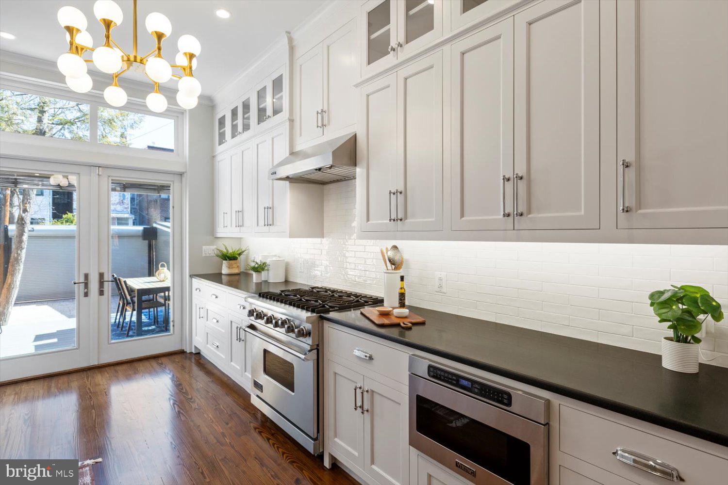 123 5th St NE