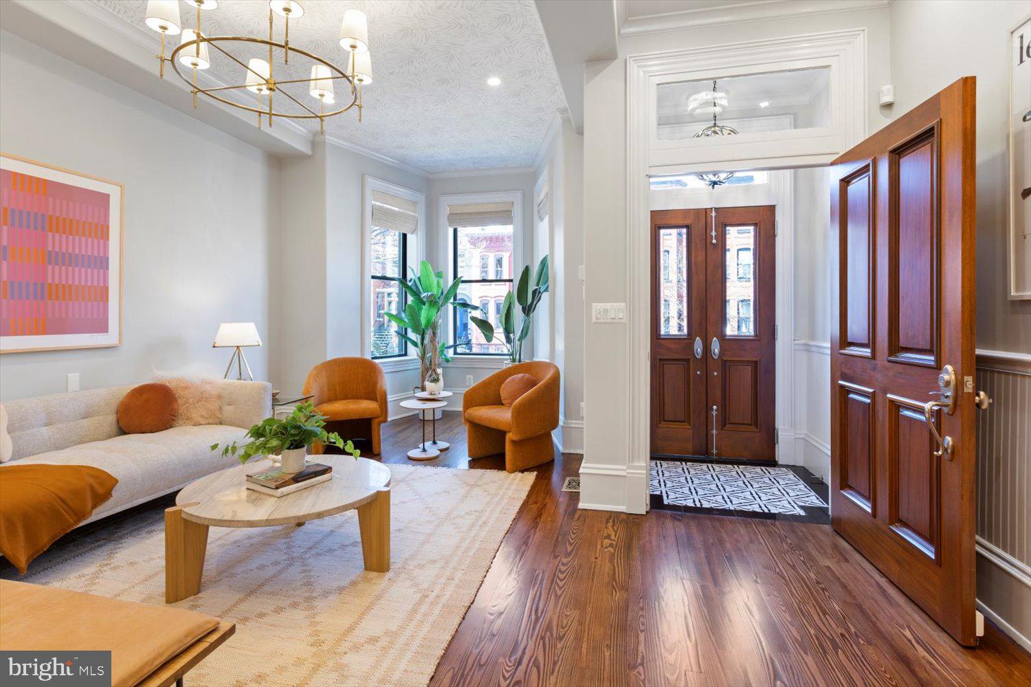 123 5th St NE