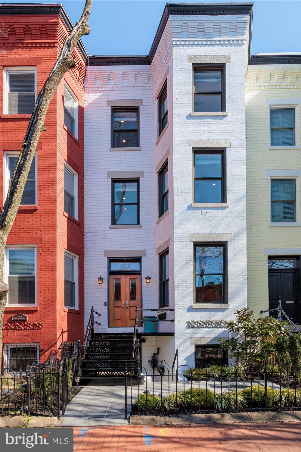 123 5th St NE