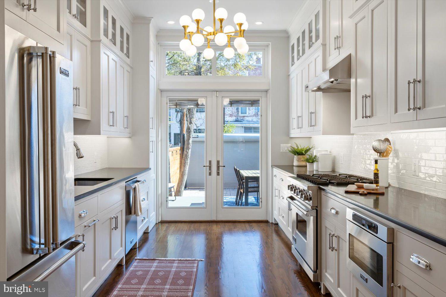 123 5th St NE