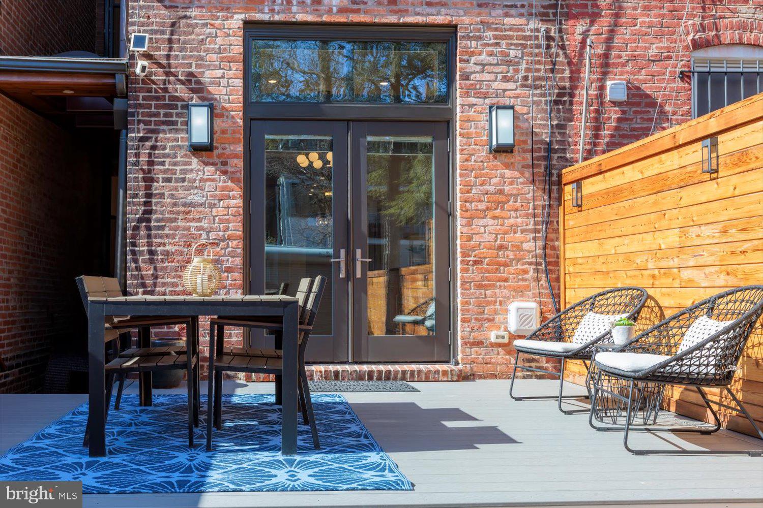 123 5th St NE