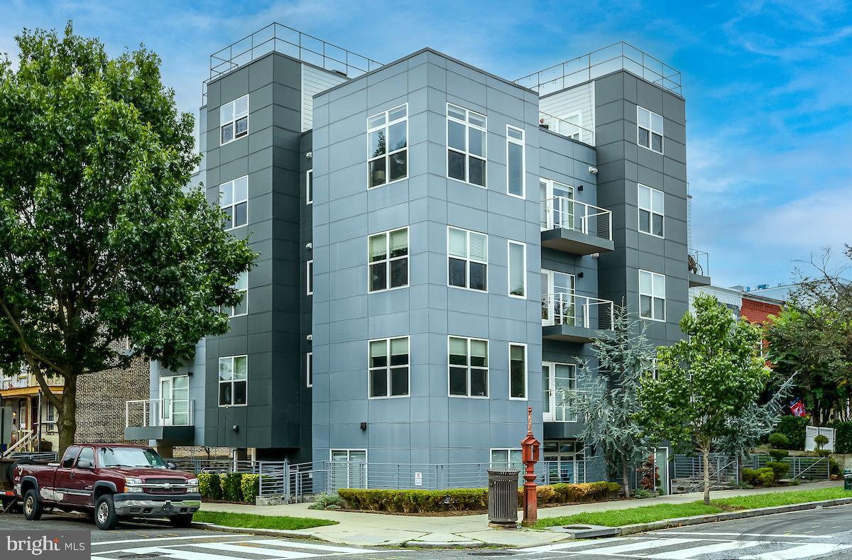 401 15th St SE #402