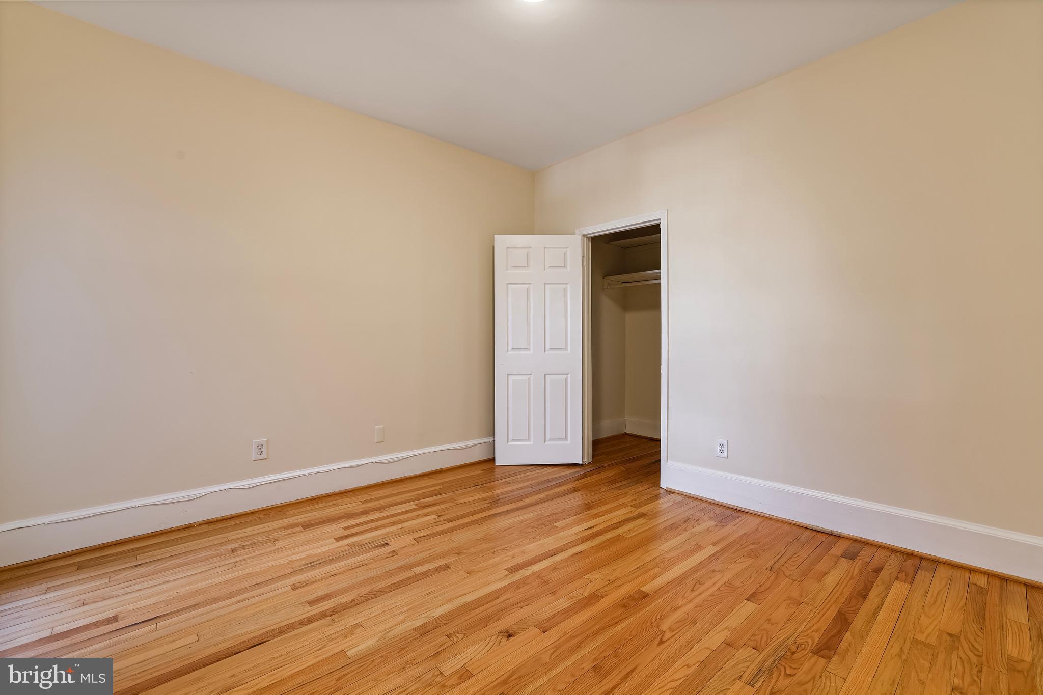 1439 Girard St NW