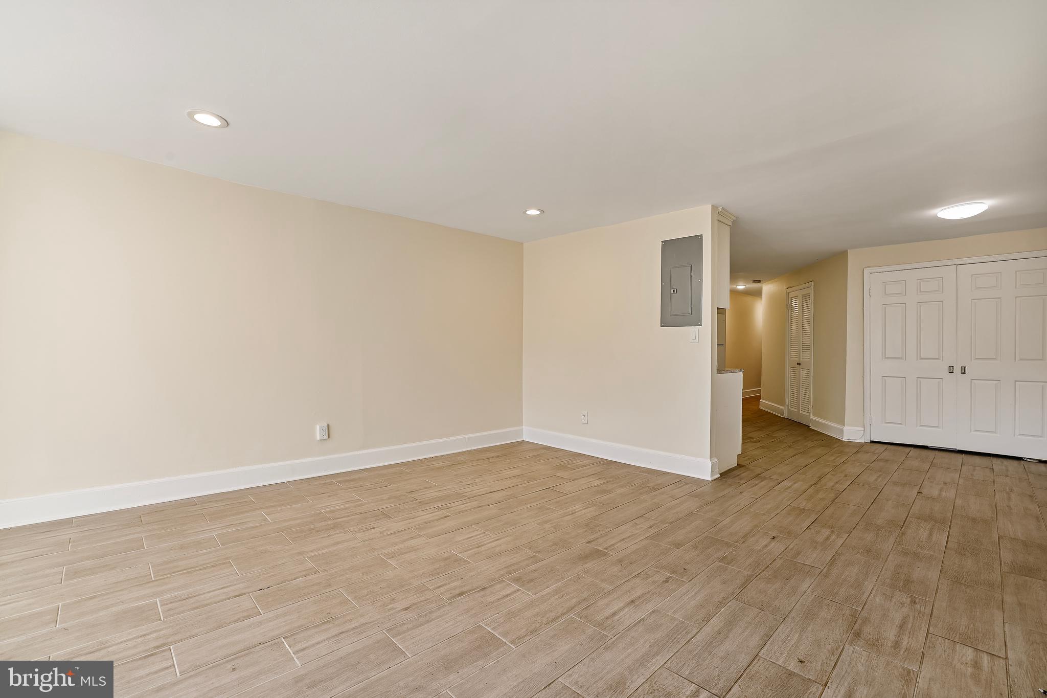 1439 Girard St NW