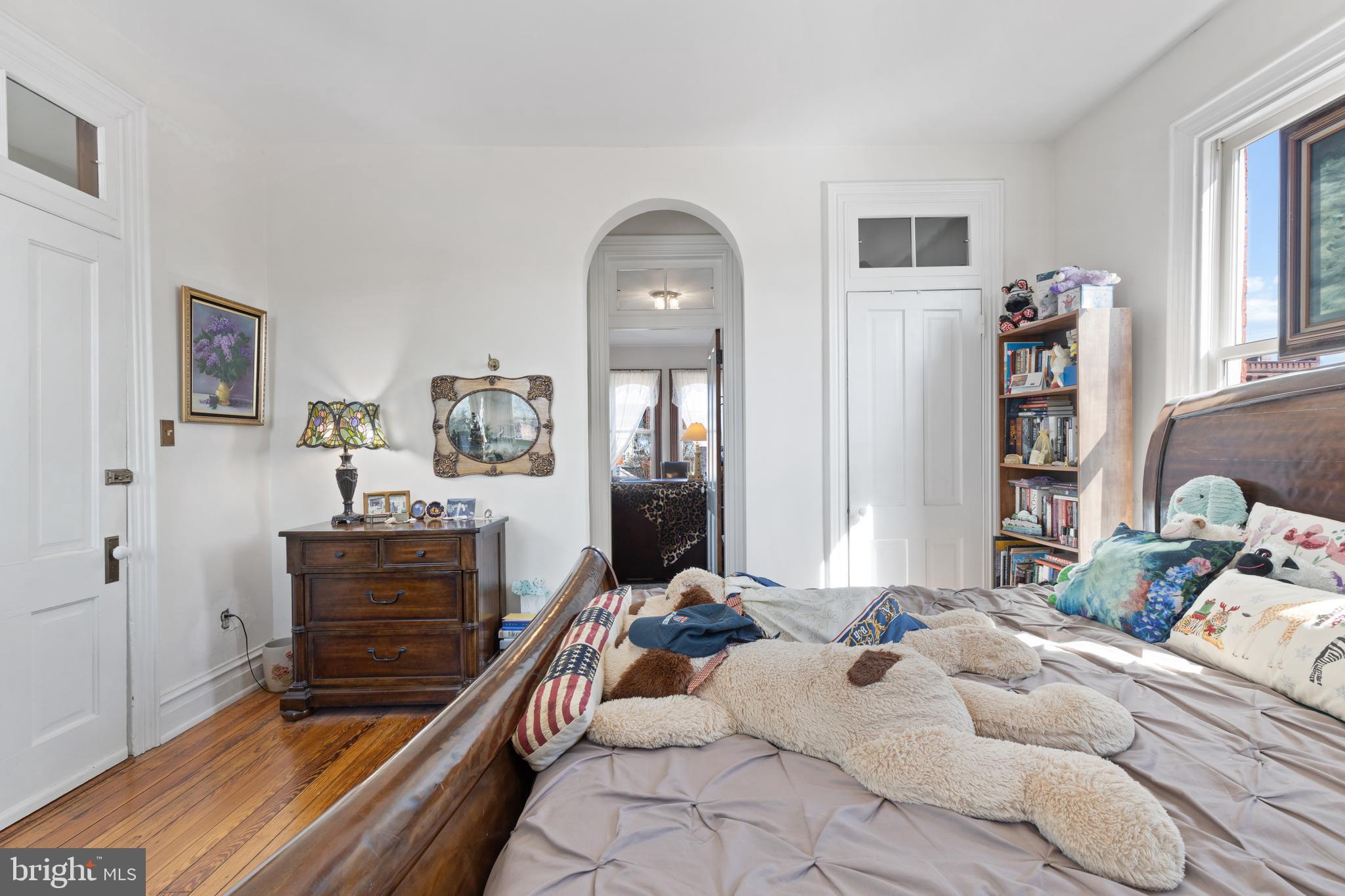 317 6th St SE