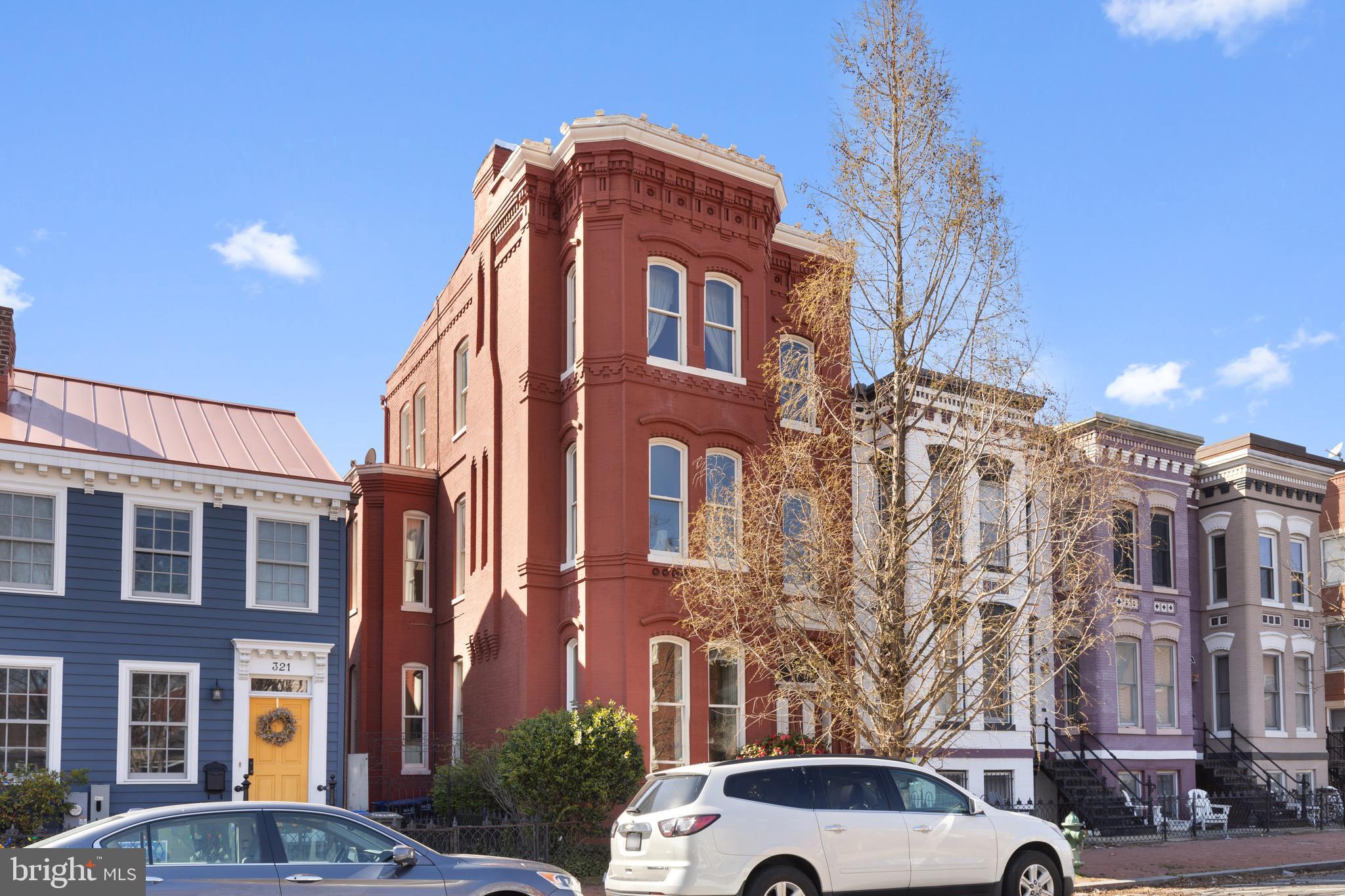 317 6th St SE