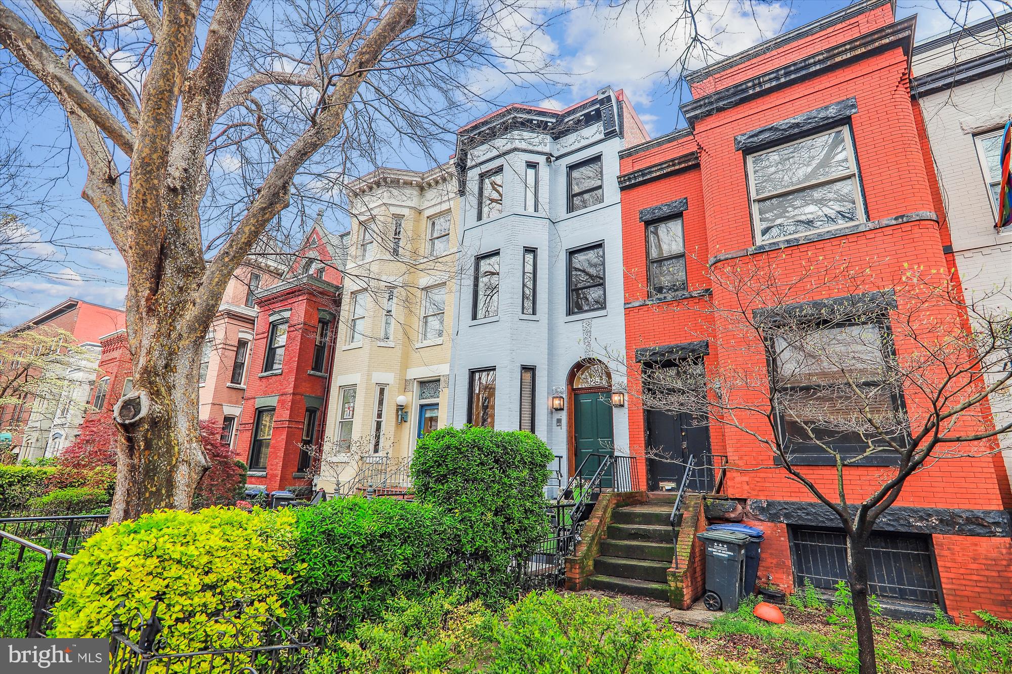 125 12th St NE