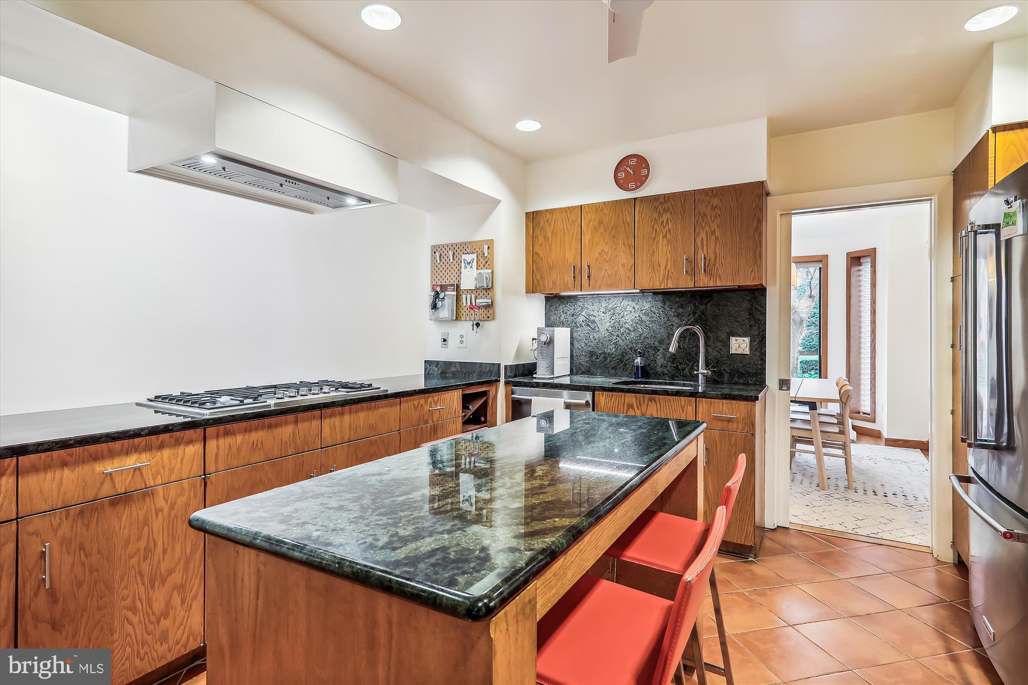 125 12th St NE